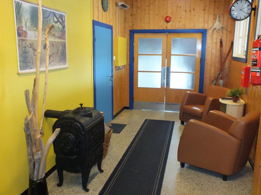 Appartement Henseid Skole à Hennseid Extérieur photo