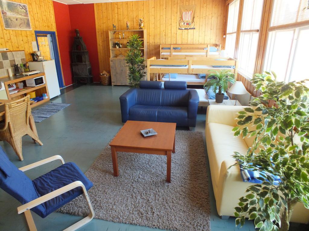 Appartement Henseid Skole à Hennseid Extérieur photo