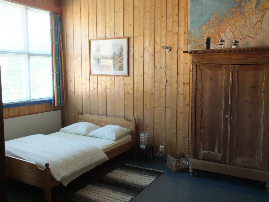 Appartement Henseid Skole à Hennseid Chambre photo