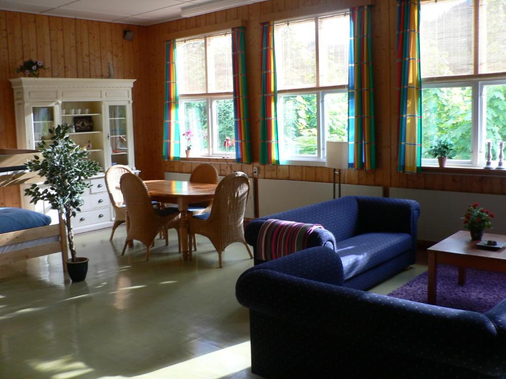 Appartement Henseid Skole à Hennseid Chambre photo
