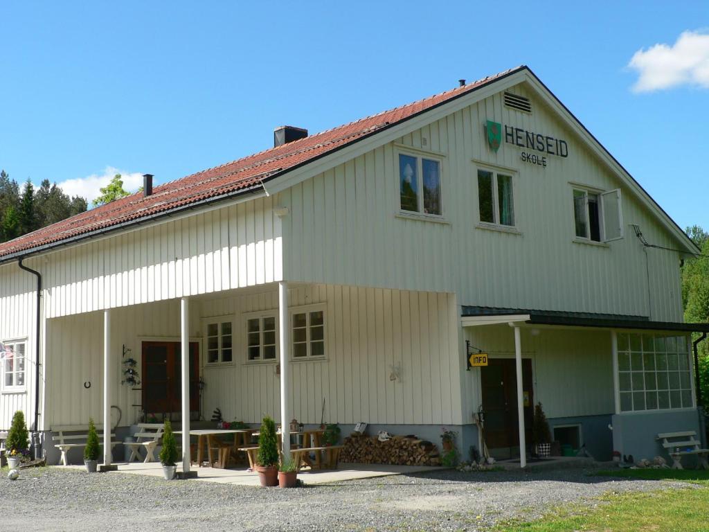 Appartement Henseid Skole à Hennseid Extérieur photo